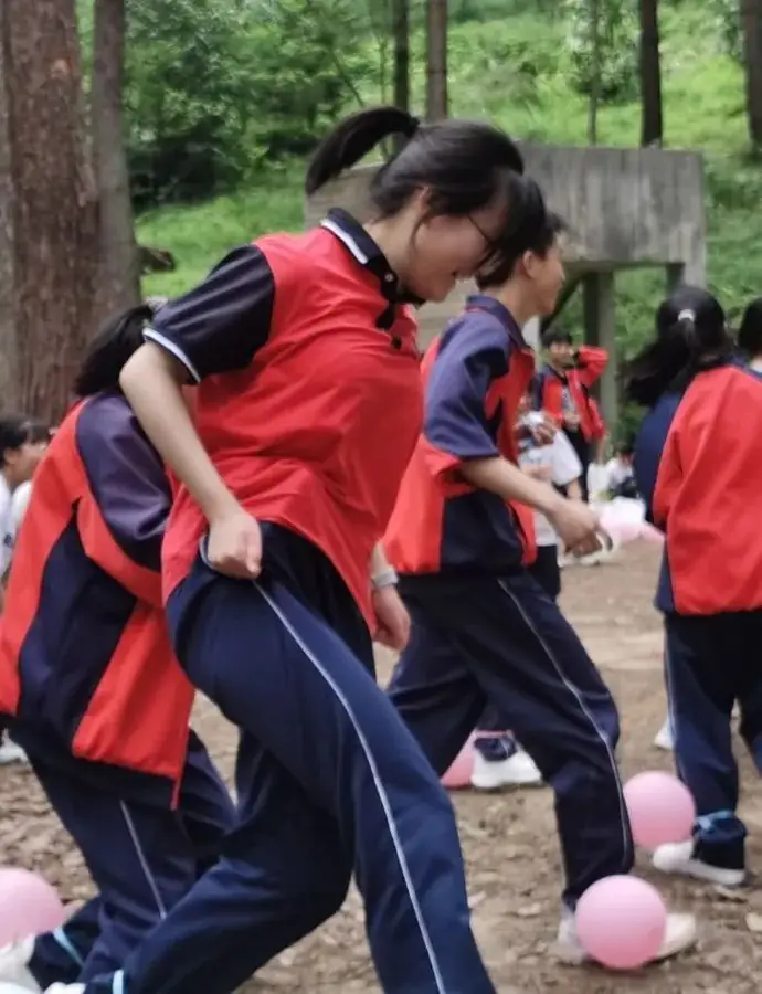远足筑梦 中考扬帆 —龙里民中举办2024届中考徒步研学活动 第4张 远足筑梦 中考扬帆 —龙里民中举办2024届中考徒步研学活动 第4张