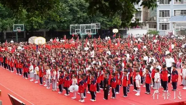示范小学:舞动校园过“六一” 第15张