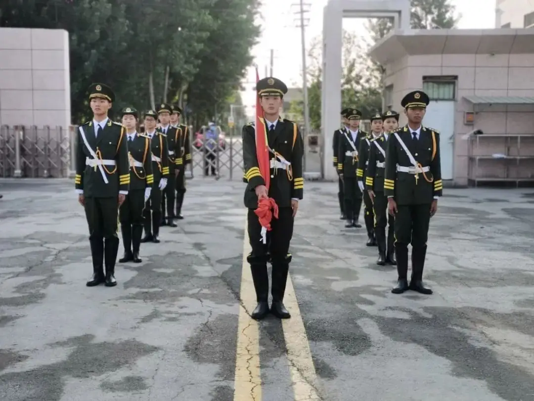 祝福中考,圆梦未来——宿州市埇桥区恒瑞学校第八大周主题升旗仪式 第1张 祝福中考,圆梦未来——宿州市埇桥区恒瑞学校第八大周主题升旗仪式 第1张