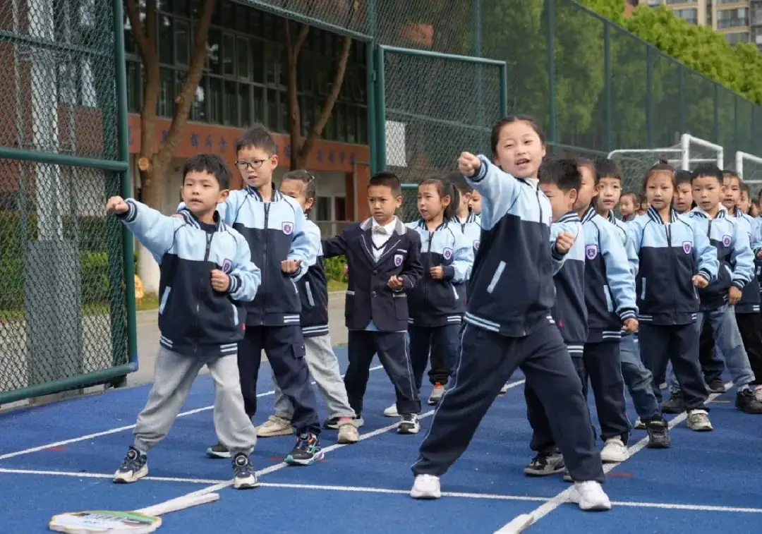 春城实验小学第十一届体育节来喽!精彩纷呈,邀您来看 第16张 春城实验小学第十一届体育节来喽!精彩纷呈,邀您来看 第16张