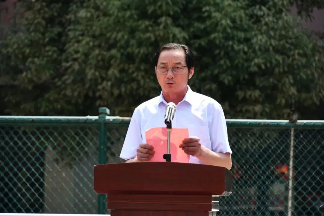 少年壮志冲云霄 中考必胜耀今朝 | 汪曾祺学校初中部隆重举行2024届学生中考壮行仪式 第24张 少年壮志冲云霄 中考必胜耀今朝 | 汪曾祺学校初中部隆重举行2024届学生中考壮行仪式 第24张