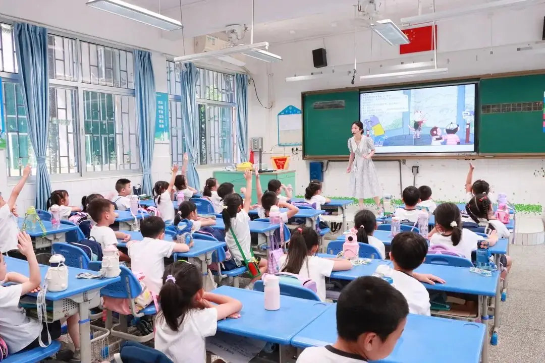 【鸟瞰】第一季第10期“小学我们来了”幼小衔接系列活动 第32张 【鸟瞰】第一季第10期“小学我们来了”幼小衔接系列活动 第32张