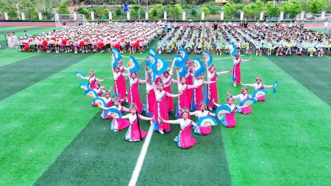 英山县城西小学一周工作回顾【第三十三期】(5月27日-6月2日) 第36张 英山县城西小学一周工作回顾【第三十三期】(5月27日-6月2日) 第36张