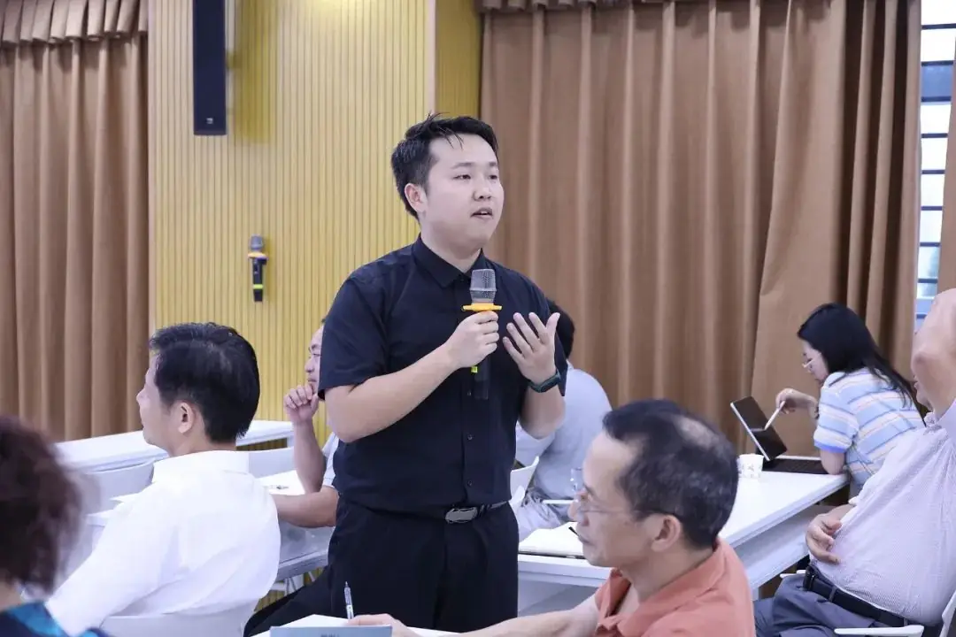 中国教育学会副会长唐江澎:和新莲小学的老师一起把一生交给海 第16张 中国教育学会副会长唐江澎:和新莲小学的老师一起把一生交给海 第16张