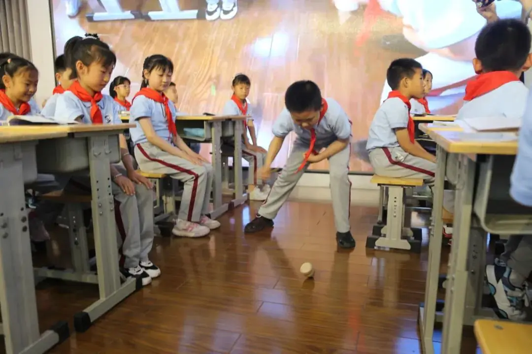 教研动态 | 环翠区小学语文整本书阅读教学展示研讨活动在威海市实验小学举行 第9张 教研动态 | 环翠区小学语文整本书阅读教学展示研讨活动在威海市实验小学举行 第9张