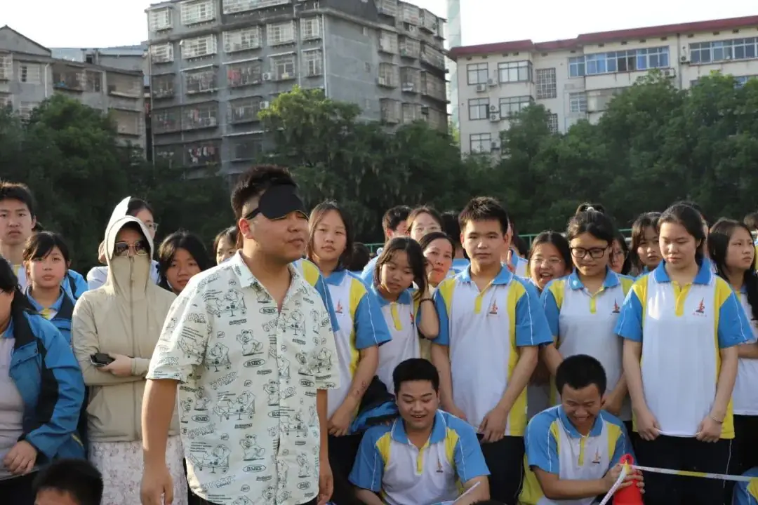 【清廉学校】减压赋能 乐赢中考——怀化市第二中举行中考考前减压活动 第42张