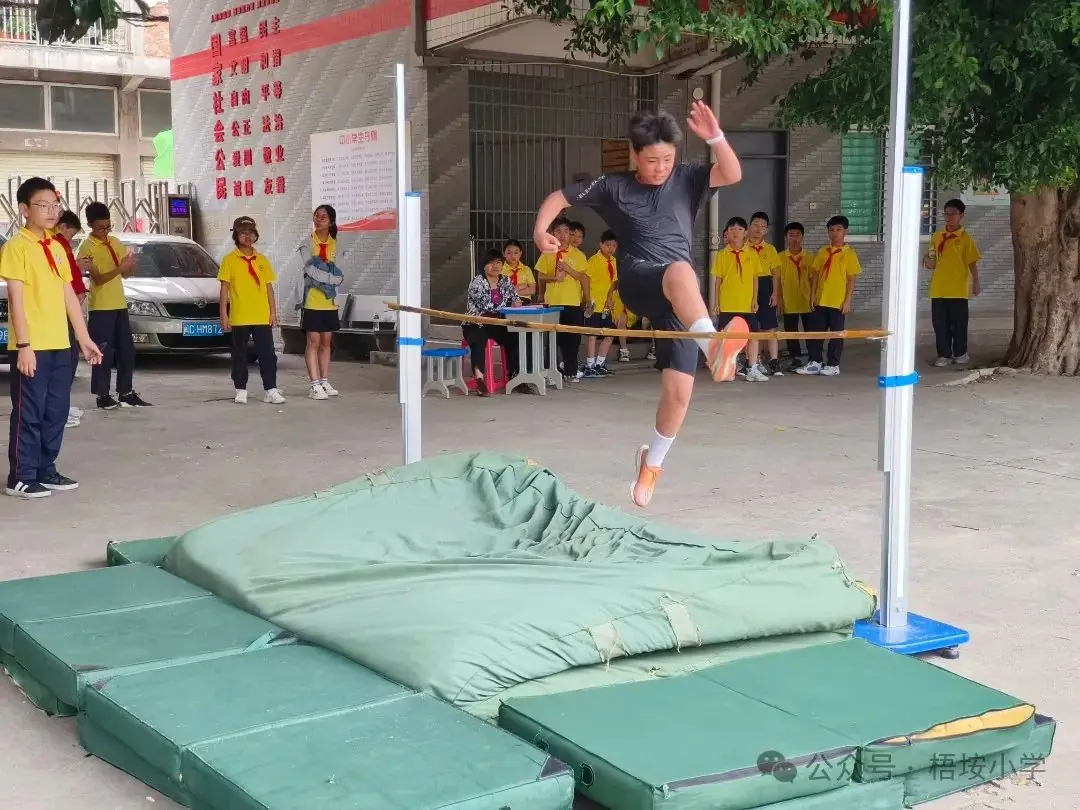 梧垵小学“六一”儿童节运动会 第36张 梧垵小学“六一”儿童节运动会 第36张