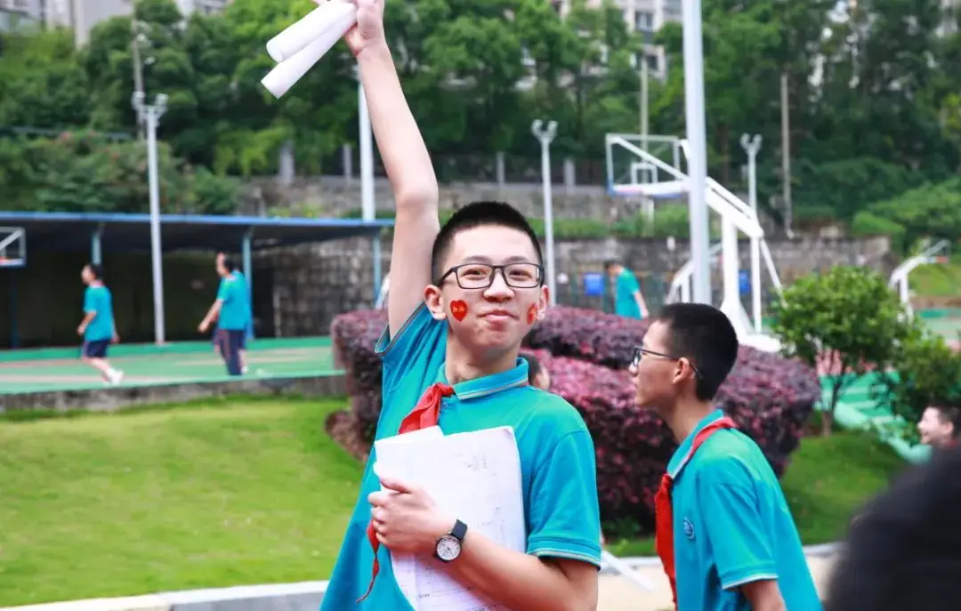 中考必胜 华益必胜 | 学校举行“激扬青春 决胜中考” 中考加油活动 第42张 中考必胜 华益必胜 | 学校举行“激扬青春 决胜中考” 中考加油活动 第42张