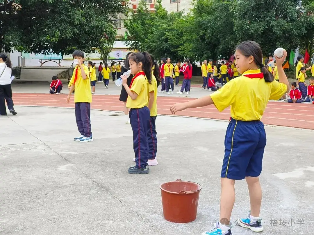 梧垵小学“六一”儿童节运动会 第31张 梧垵小学“六一”儿童节运动会 第31张