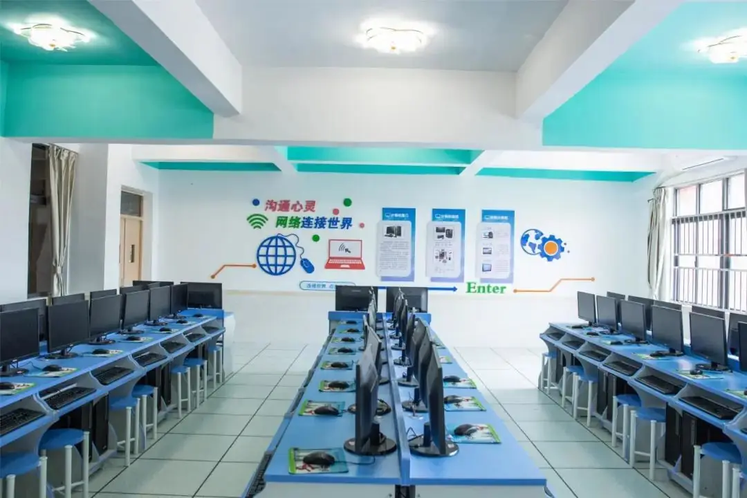 【大朗四海英才外国语小学】校服企业线上展示公告 第21张 【大朗四海英才外国语小学】校服企业线上展示公告 第21张