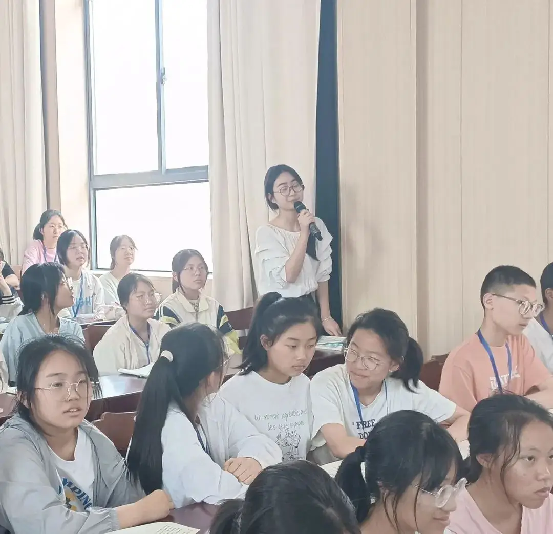 【周庄初中·情系中考】寻“作”之道 悟“文”之法——第二届“校园读书节”系列活动之中考作文讲座(一) 第15张