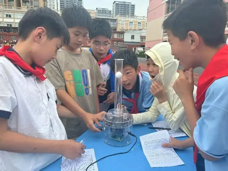 “家门口青少年宫”活动走进岩山小学、宁围小学新华校区、义桥二小、凤标小学和通惠小学 第9张 “家门口青少年宫”活动走进岩山小学、宁围小学新华校区、义桥二小、凤标小学和通惠小学 第9张