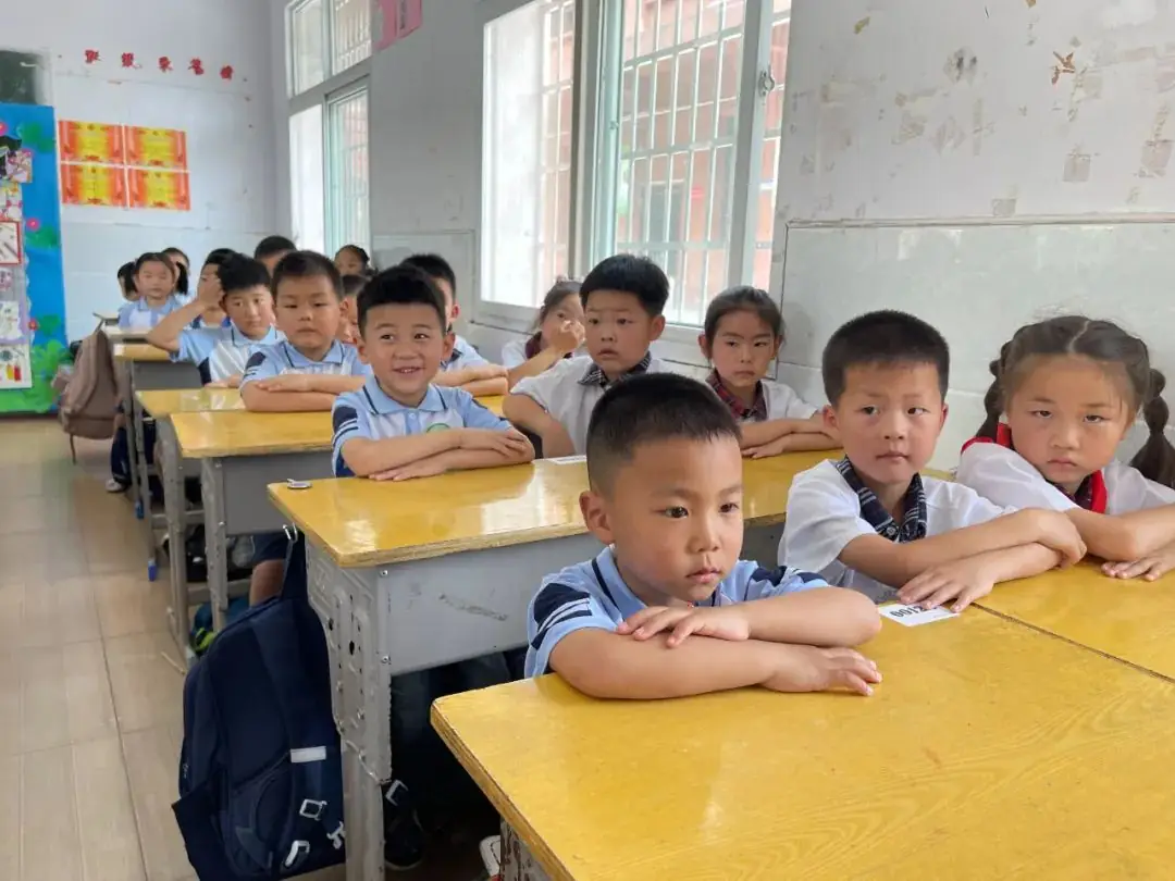 【幼小衔接】 初探小学 “幼”见成长——春溪集幼儿园大班走进小学 第25张 【幼小衔接】 初探小学 “幼”见成长——春溪集幼儿园大班走进小学 第25张