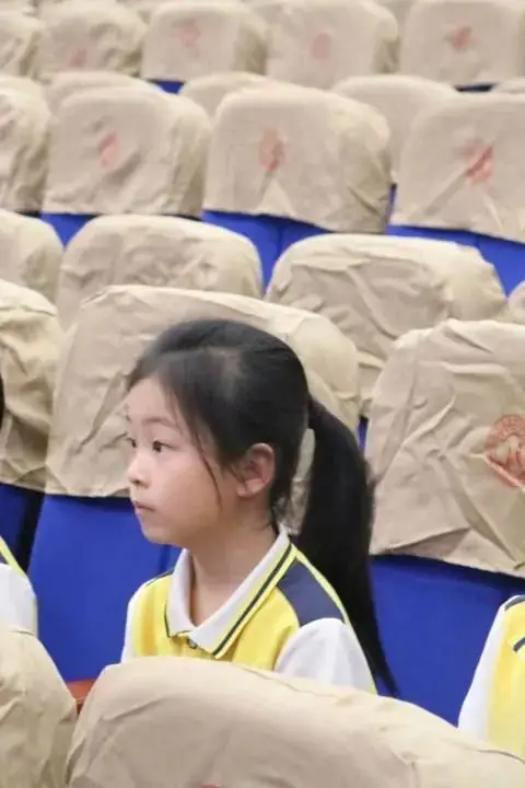 【泉引桥•春晖】小学零距离 成长初体验——幼儿园参观小学活动 第11张 【泉引桥•春晖】小学零距离 成长初体验——幼儿园参观小学活动 第11张
