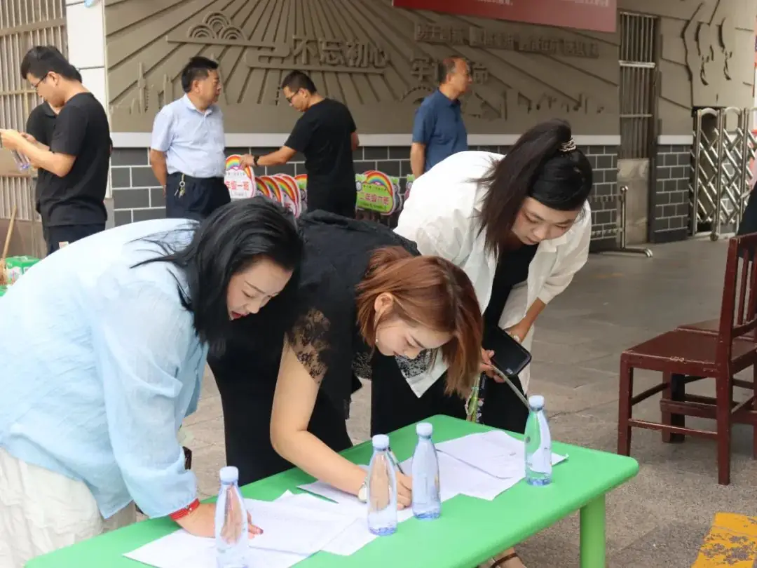 欢乐童年 精彩无限——临沂第六实验小学启智幼儿园“庆六一”系列活动纪实 第10张 欢乐童年 精彩无限——临沂第六实验小学启智幼儿园“庆六一”系列活动纪实 第10张