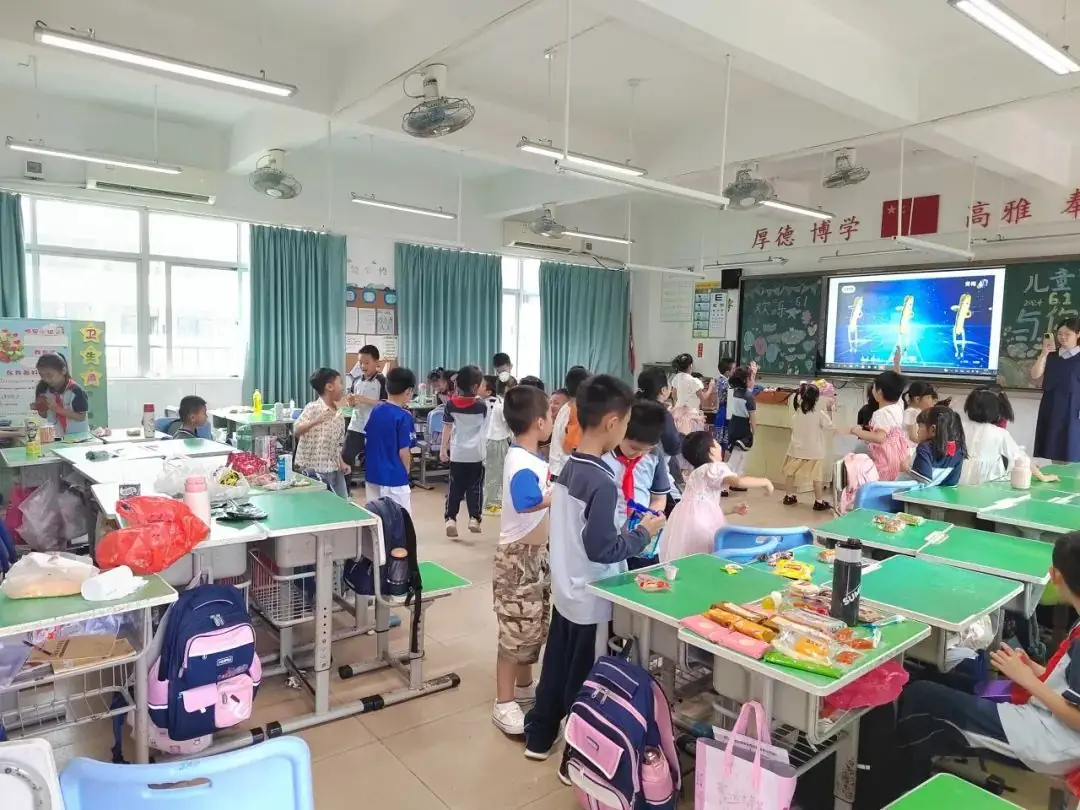 【榕文快讯】红领巾爱祖国——中兴小学开展庆“六·一”系列活动 第36张 【榕文快讯】红领巾爱祖国——中兴小学开展庆“六·一”系列活动 第36张