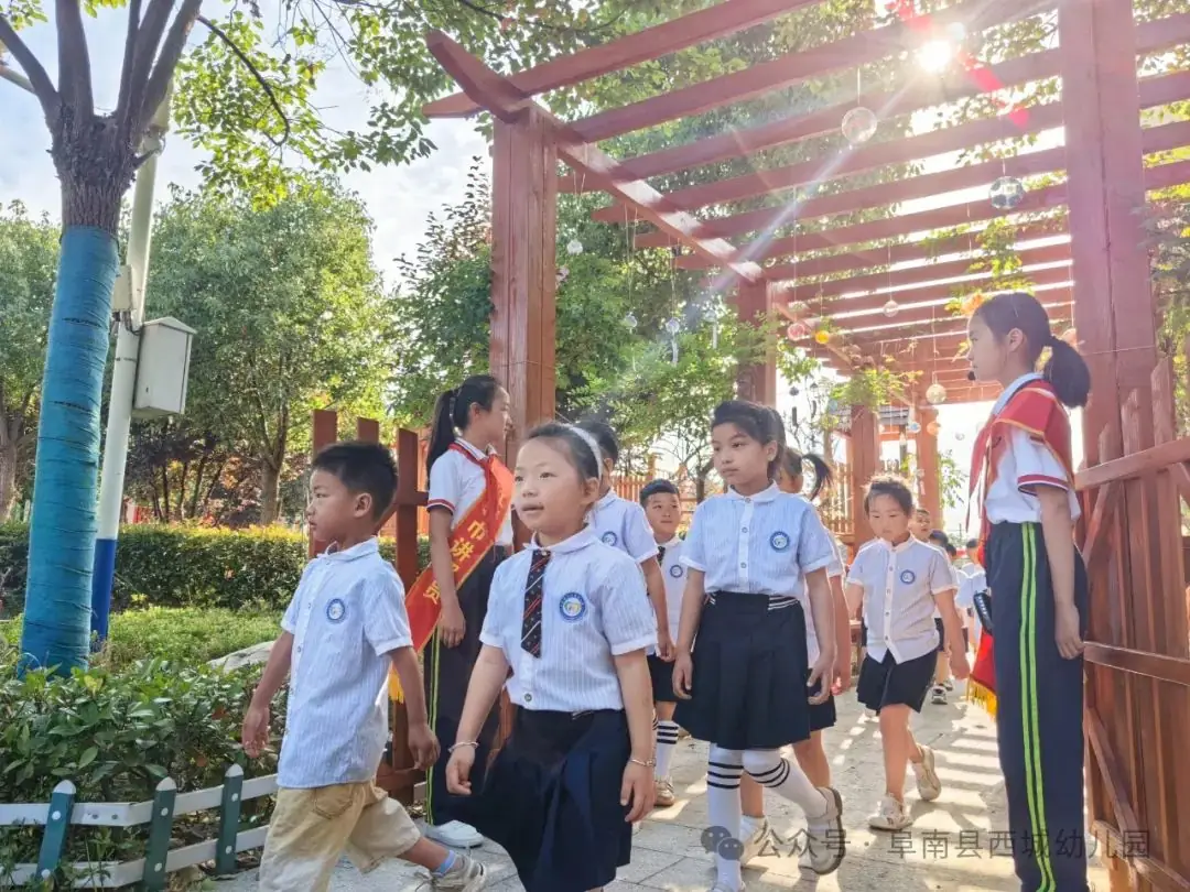 【学前教育宣传月】“初探小学 礼遇成长”——阜南县西城幼儿园大班组参观小学活动 第21张 【学前教育宣传月】“初探小学 礼遇成长”——阜南县西城幼儿园大班组参观小学活动 第21张