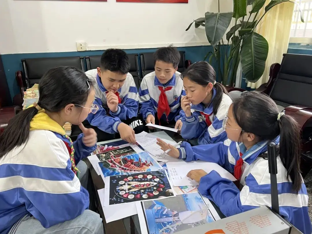 丹寨县城关第一小学第十四周要闻回顾 第29张 丹寨县城关第一小学第十四周要闻回顾 第29张