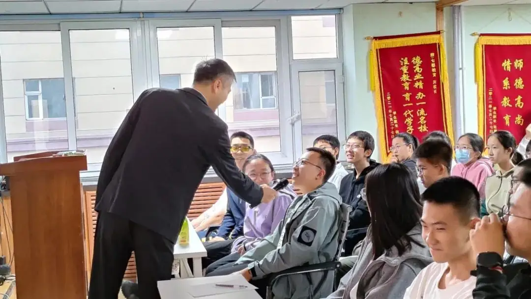 冲刺中考!2024年长春教育帮公益励志课堂《我必成功》活动掠影! 第7张 冲刺中考!2024年长春教育帮公益励志课堂《我必成功》活动掠影! 第7张