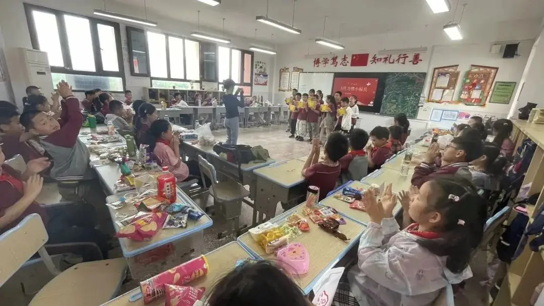 欢乐六一,童趣无限 ——记洪山区永安小学“六·一”游艺活动 第12张 欢乐六一,童趣无限 ——记洪山区永安小学“六·一”游艺活动 第12张