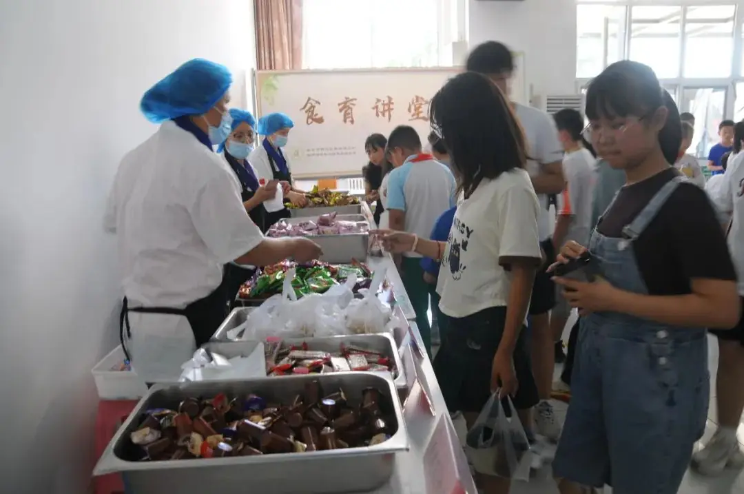 童心飞扬  快乐翱翔——中关村第一小学顺义学校“六一”儿童节嘉年华活动 第283张
