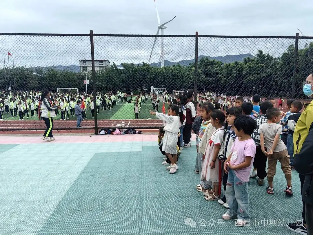 【中坝幼·校园动态】探小学,遇成长——中坝幼参观小学活动 第13张