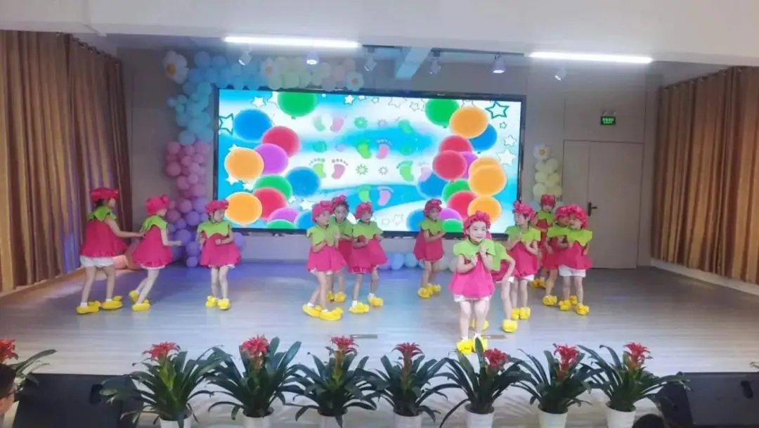 舞动童梦 向阳而行——南新乡中心小学“六一”暨教育“双减”成果展示文艺汇演 第11张 舞动童梦 向阳而行——南新乡中心小学“六一”暨教育“双减”成果展示文艺汇演 第11张