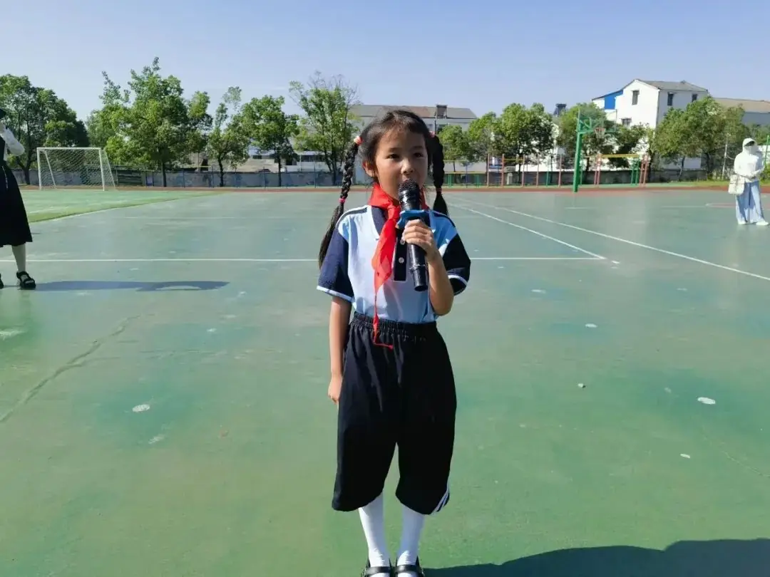 红领巾爱祖国——阳逻街第五小学教联体新队员入队仪式 第32张