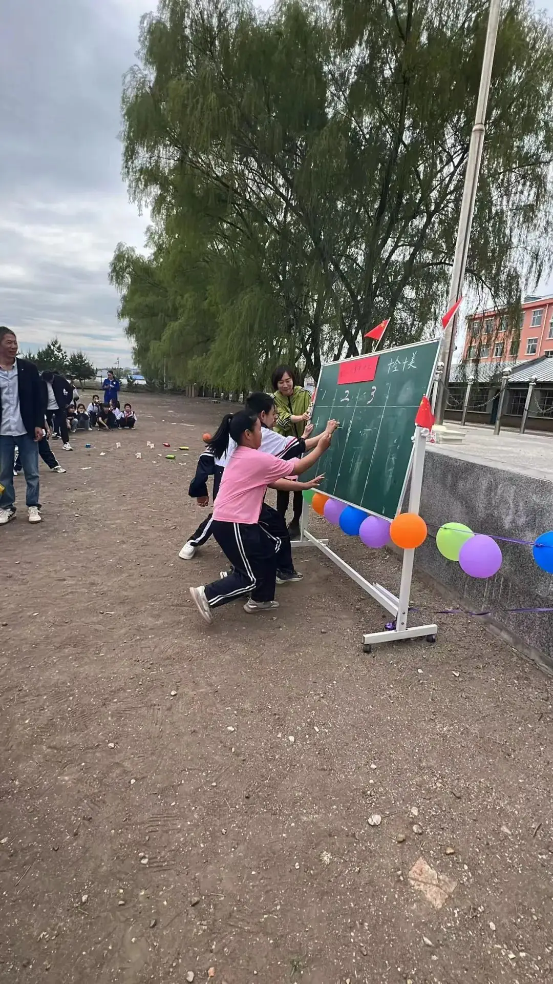 与你“童”乐——新发乡中心小学庆“六一”儿童节活动 第9张 与你“童”乐——新发乡中心小学庆“六一”儿童节活动 第9张