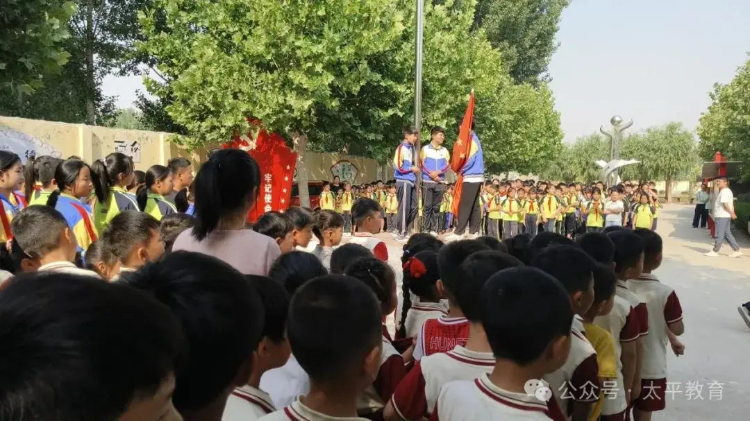 走进小学,感悟成长——太平镇阳光幼儿园大班参观小学活动 第3张 走进小学,感悟成长——太平镇阳光幼儿园大班参观小学活动 第3张
