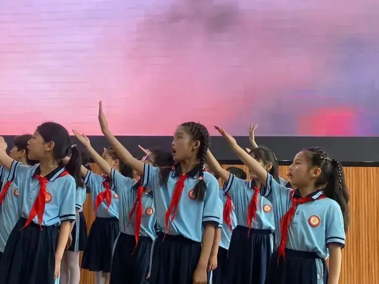 “红领巾•爱祖国”——编钟小学六一文艺汇演圆满成功! 第8张