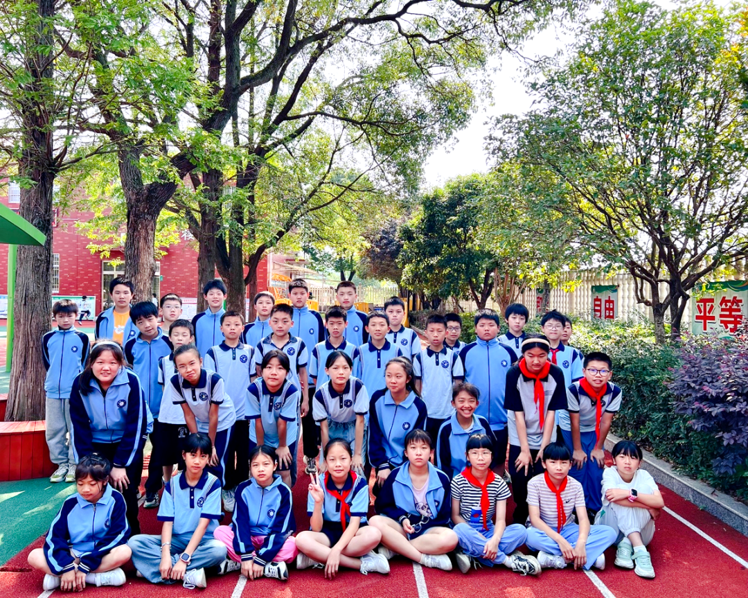 追梦逐光 | 黄鹤小学代表队获天心区中小学生运动会团体第二名 第5张 追梦逐光 | 黄鹤小学代表队获天心区中小学生运动会团体第二名 第5张
