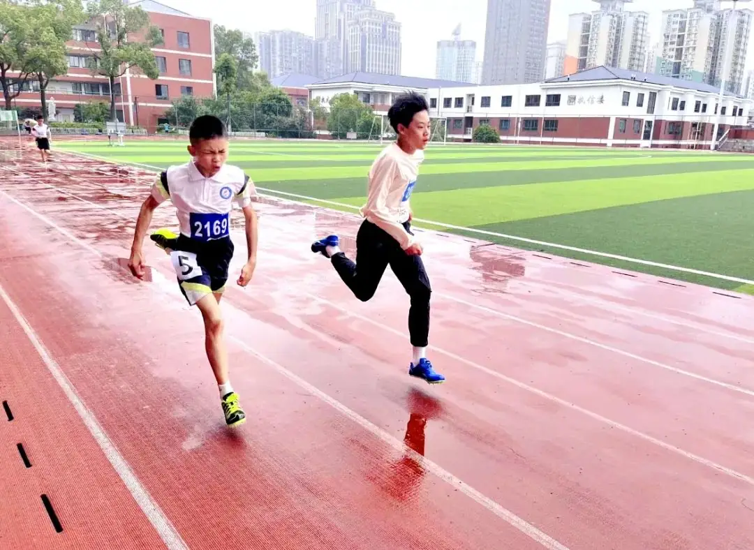 追梦逐光 | 黄鹤小学代表队获天心区中小学生运动会团体第二名 第8张 追梦逐光 | 黄鹤小学代表队获天心区中小学生运动会团体第二名 第8张