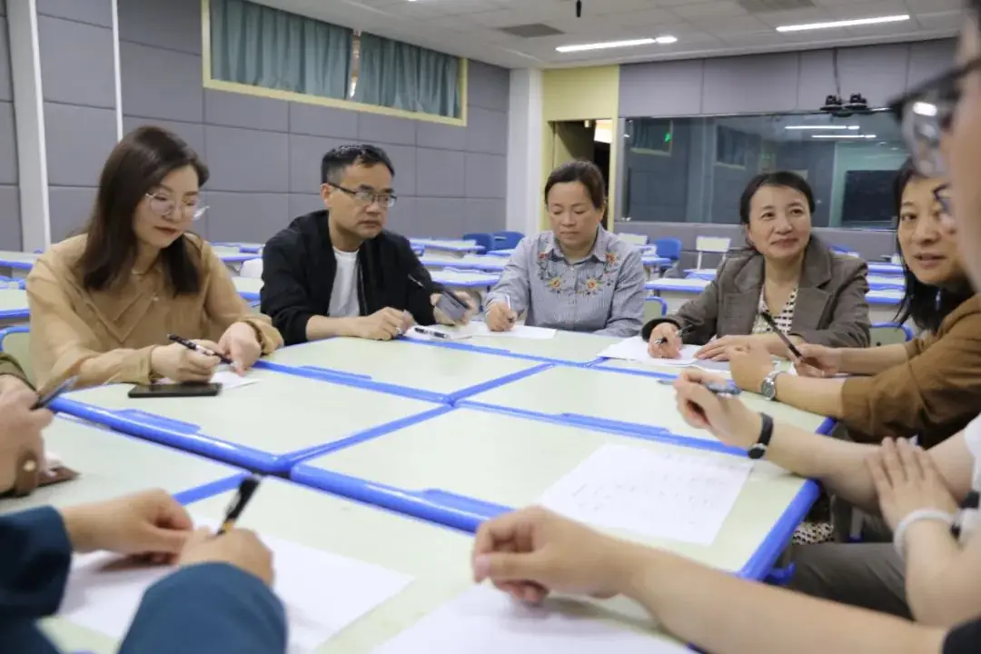 【一附教育集团·朝晖小学】教学视导赋能量 精准把脉促提升——朝晖小学迎接一附集团视导组常态工作检查 第6张 【一附教育集团·朝晖小学】教学视导赋能量 精准把脉促提升——朝晖小学迎接一附集团视导组常态工作检查 第6张