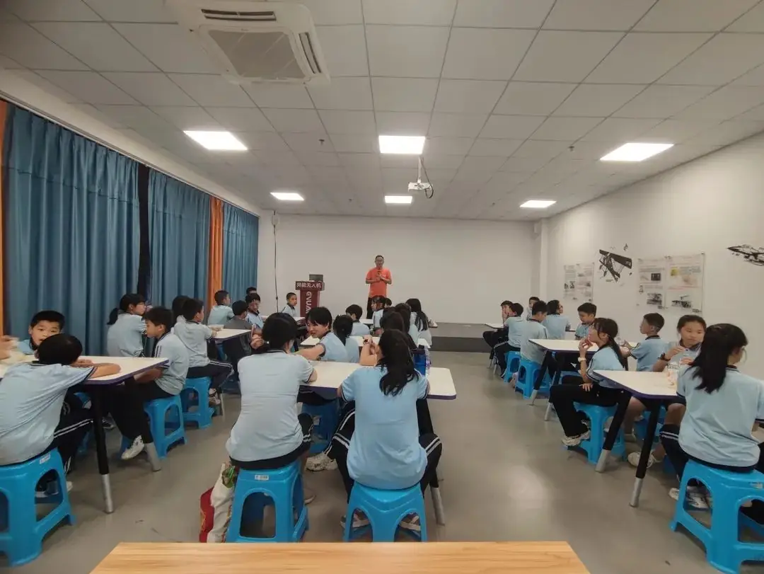 【研学】东莞市东城小学学生与异能无人机科普教育基地六一“异”起飞 第30张 【研学】东莞市东城小学学生与异能无人机科普教育基地六一“异”起飞 第30张