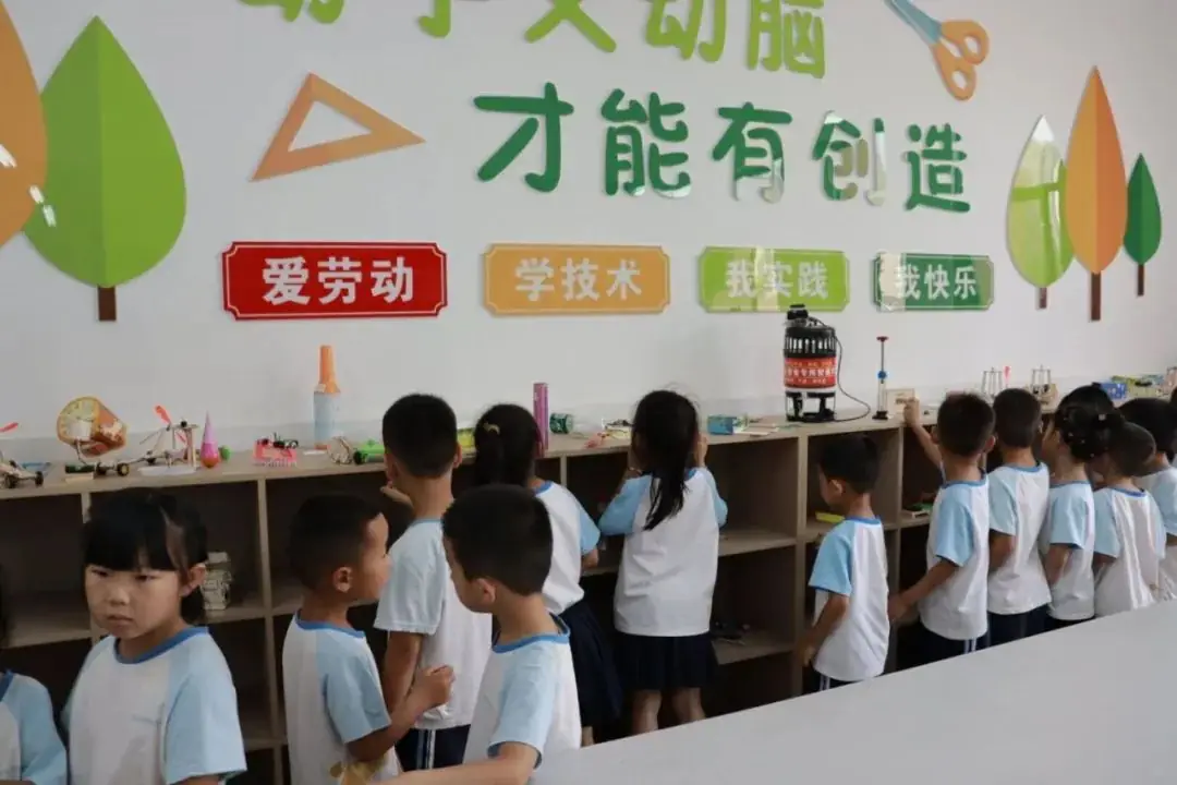 【学前教育宣传月】初探小学  艺启成长——澧县襄阳幼儿园幼小衔接之参观小学活动 第66张