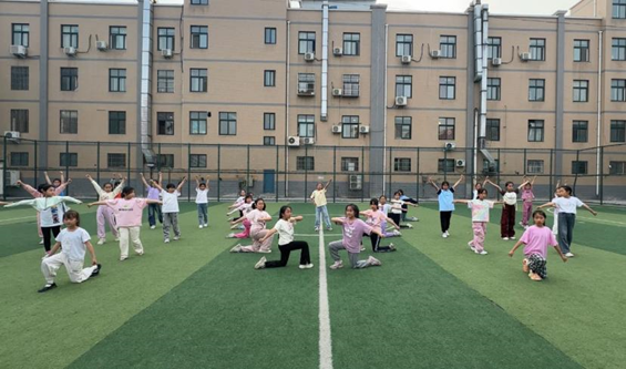 【喜报】祝贺荥阳市第九小学在“2024年郑州市中小学生操舞类锦标赛”中荣获二等奖 第12张 【喜报】祝贺荥阳市第九小学在“2024年郑州市中小学生操舞类锦标赛”中荣获二等奖 第12张