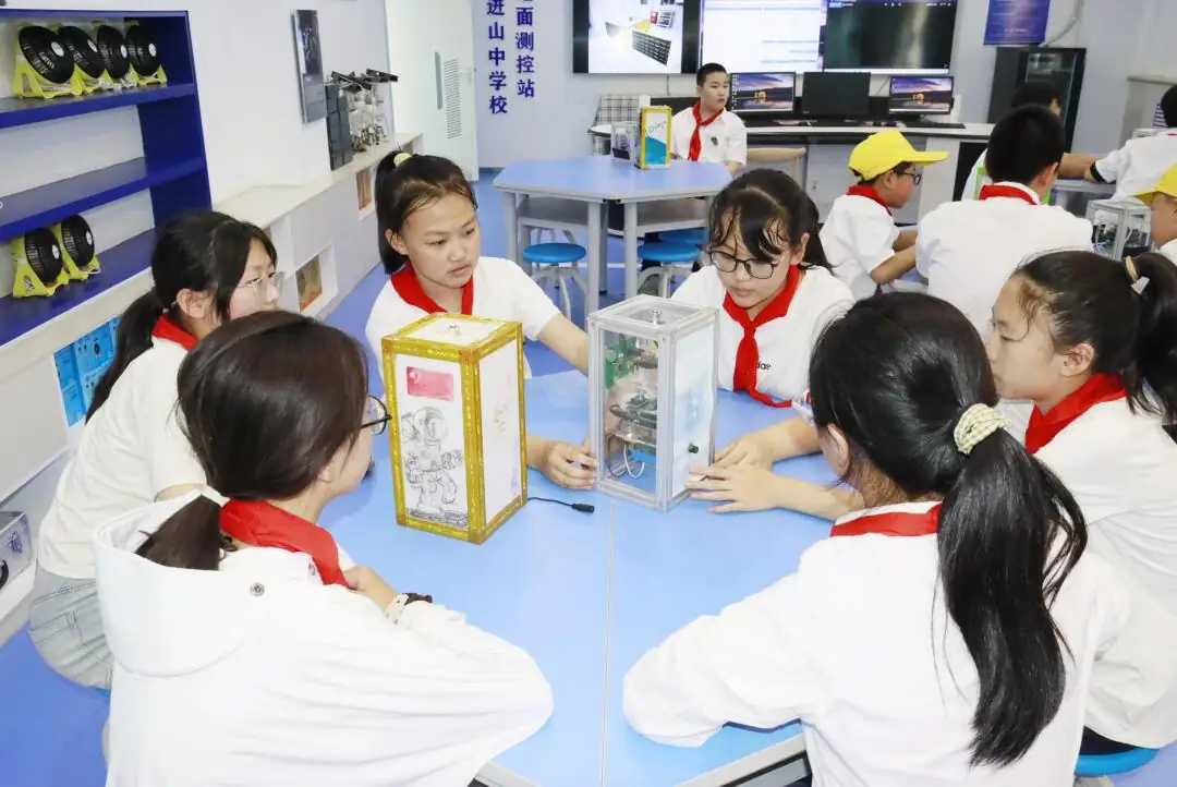 追科技之光 逐航天之梦 太原杏花岭小学教育集团科学教育参观体验主题活动 第27张 追科技之光 逐航天之梦 太原杏花岭小学教育集团科学教育参观体验主题活动 第27张