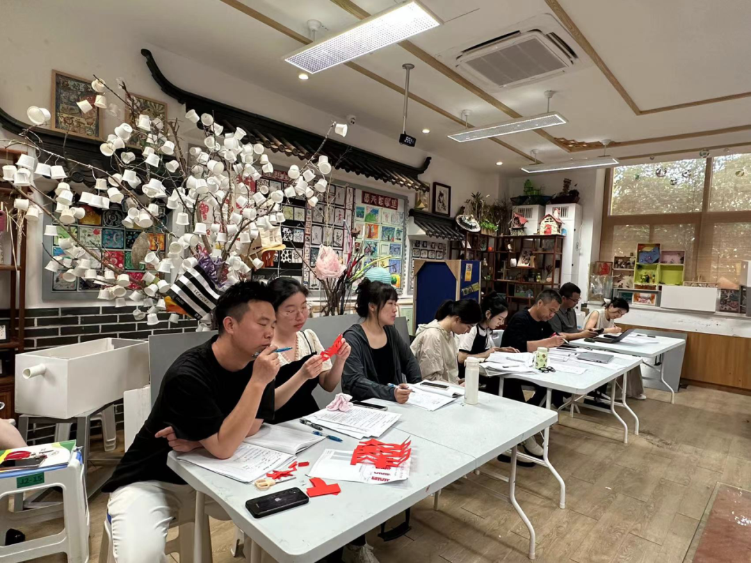 |浙大教科海创小学|实践·研讨·艺起成长——海创小学艺术组实习老师展示课活动 第37张 |浙大教科海创小学|实践·研讨·艺起成长——海创小学艺术组实习老师展示课活动 第37张
