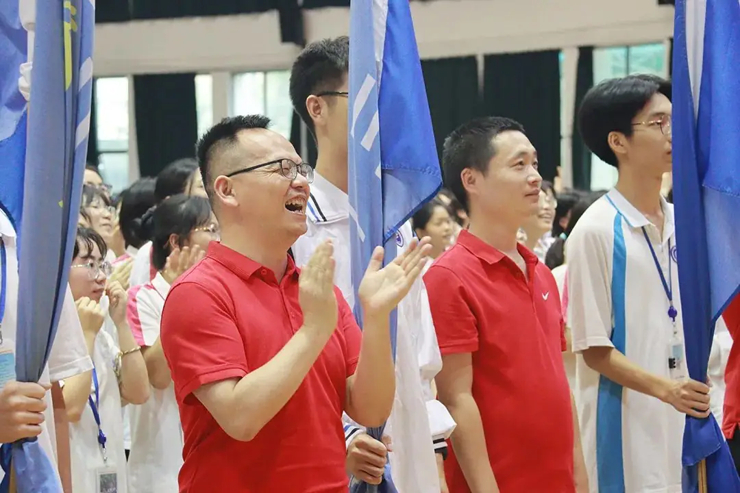 【高考倒计时2天】热血出征,乐中必胜!2024届高三高考出征誓师仪式 第18张 【高考倒计时2天】热血出征,乐中必胜!2024届高三高考出征誓师仪式 第18张