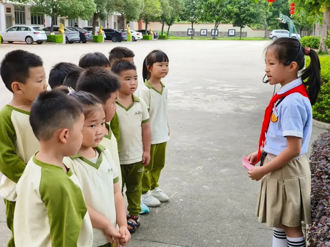 小学初体验,衔接促成长——西边小学迎接大地幼儿园进校参观体验 第4张