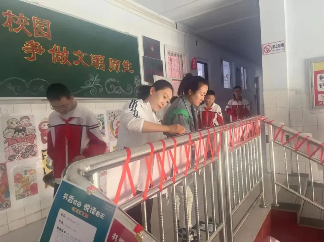 工农路小学“书香校园,悦读春天”读书月系列活动 第6张 工农路小学“书香校园,悦读春天”读书月系列活动 第6张