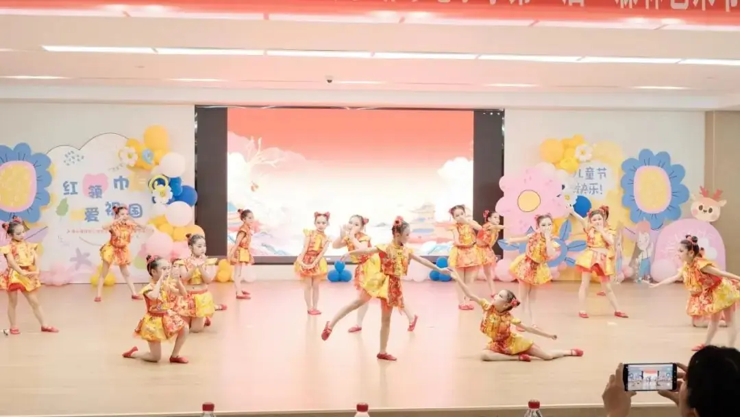 【清水塘绿地小学】小种子 学先锋|“红领巾爱祖国 争做'五气'好少年”第二届森林艺术节暨庆“六一”活动 第22张
