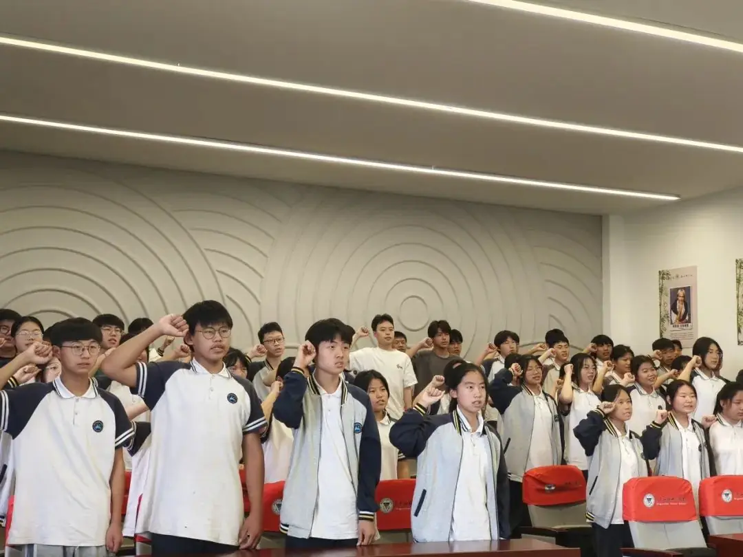 为梦想而战 ,决战中考——德清县莫干山镇中心学校举行2024年中考冲刺誓师大会-第4张图片-四季读书网 为梦想而战 ,决战中考——德清县莫干山镇中心学校举行2024年中考冲刺誓师大会-第4张图片-四季读书网