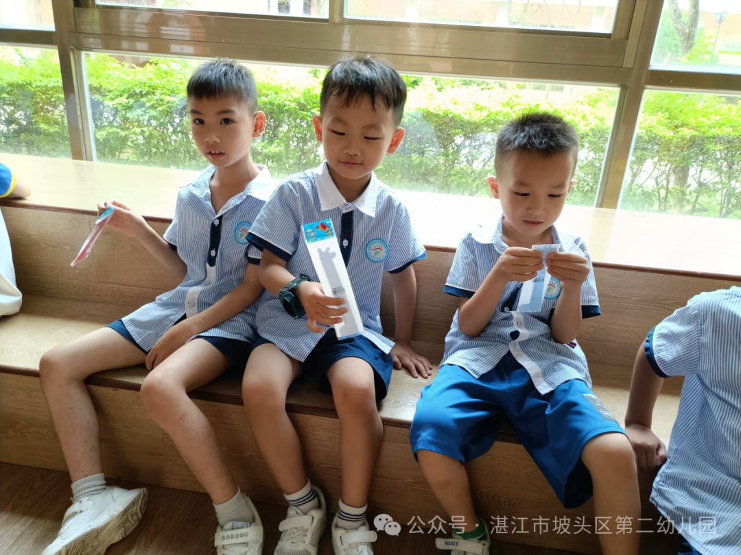 初探小学,“幼”见成长—湛江市坡头区第二幼儿园大班参观湛江市实验小学活动 第25张