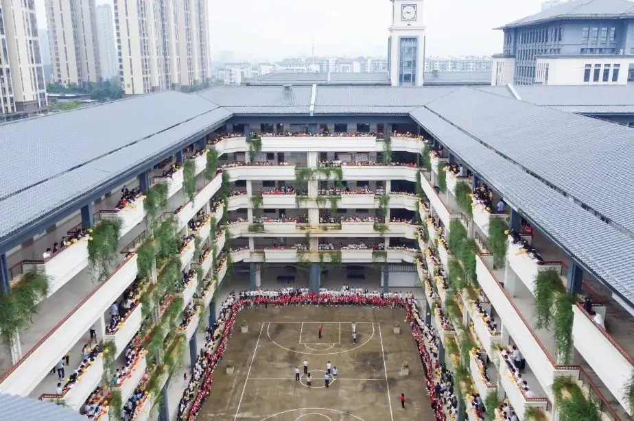 微笑迎考,逐梦未来——颐华学校举行中高考减压祝福活动 第11张