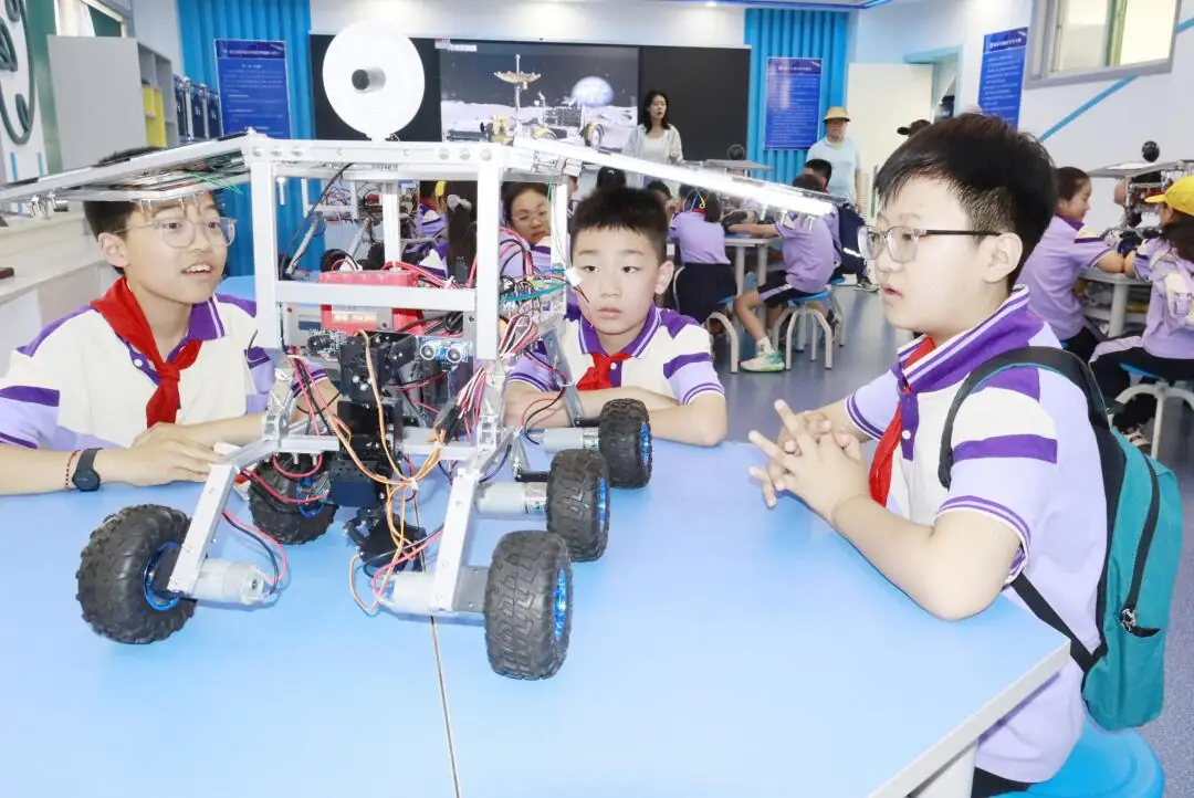 追科技之光 逐航天之梦 太原杏花岭小学教育集团科学教育参观体验主题活动 第29张 追科技之光 逐航天之梦 太原杏花岭小学教育集团科学教育参观体验主题活动 第29张