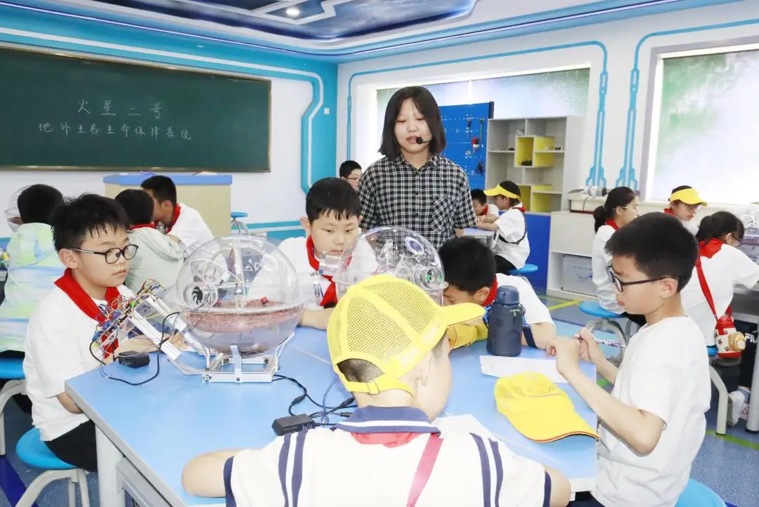 追科技之光 逐航天之梦 太原杏花岭小学教育集团科学教育参观体验主题活动 第25张 追科技之光 逐航天之梦 太原杏花岭小学教育集团科学教育参观体验主题活动 第25张