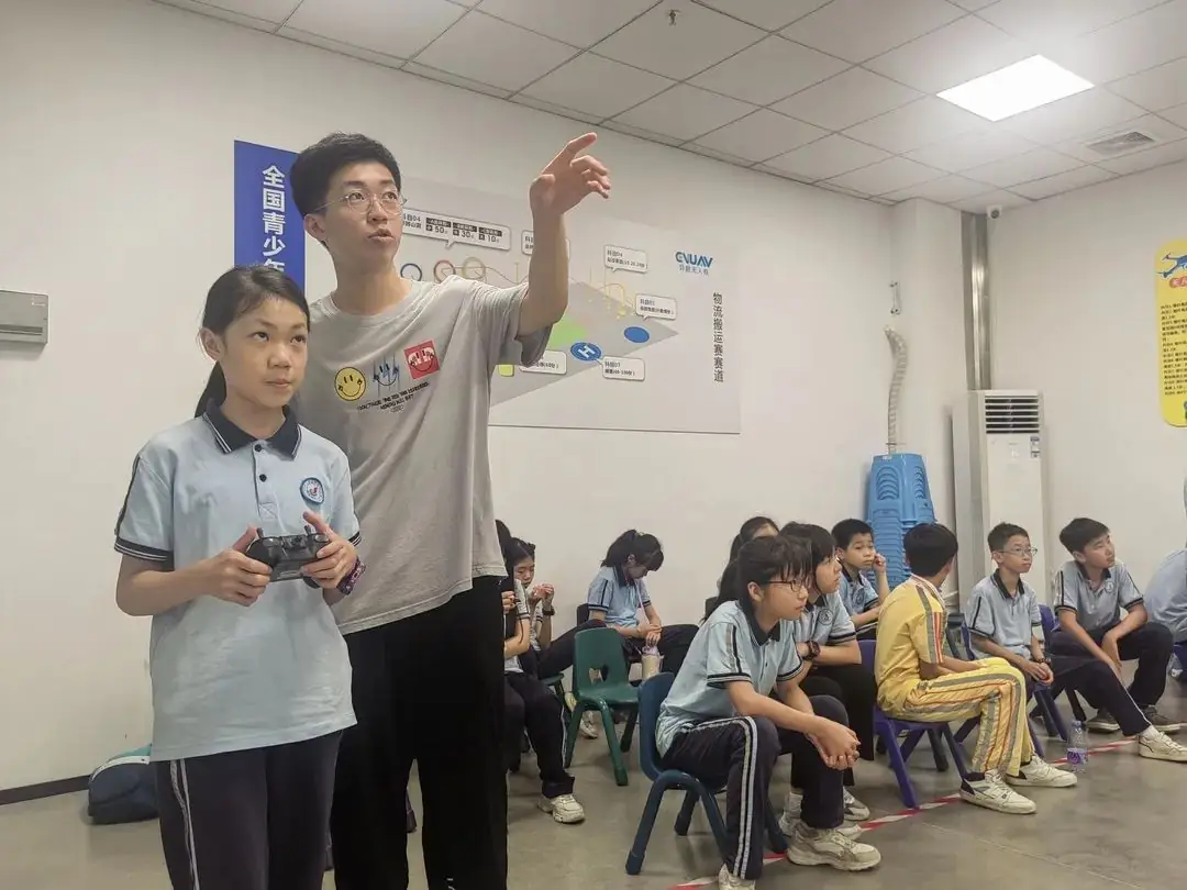 【研学】东莞市东城小学学生与异能无人机科普教育基地六一“异”起飞 第18张 【研学】东莞市东城小学学生与异能无人机科普教育基地六一“异”起飞 第18张