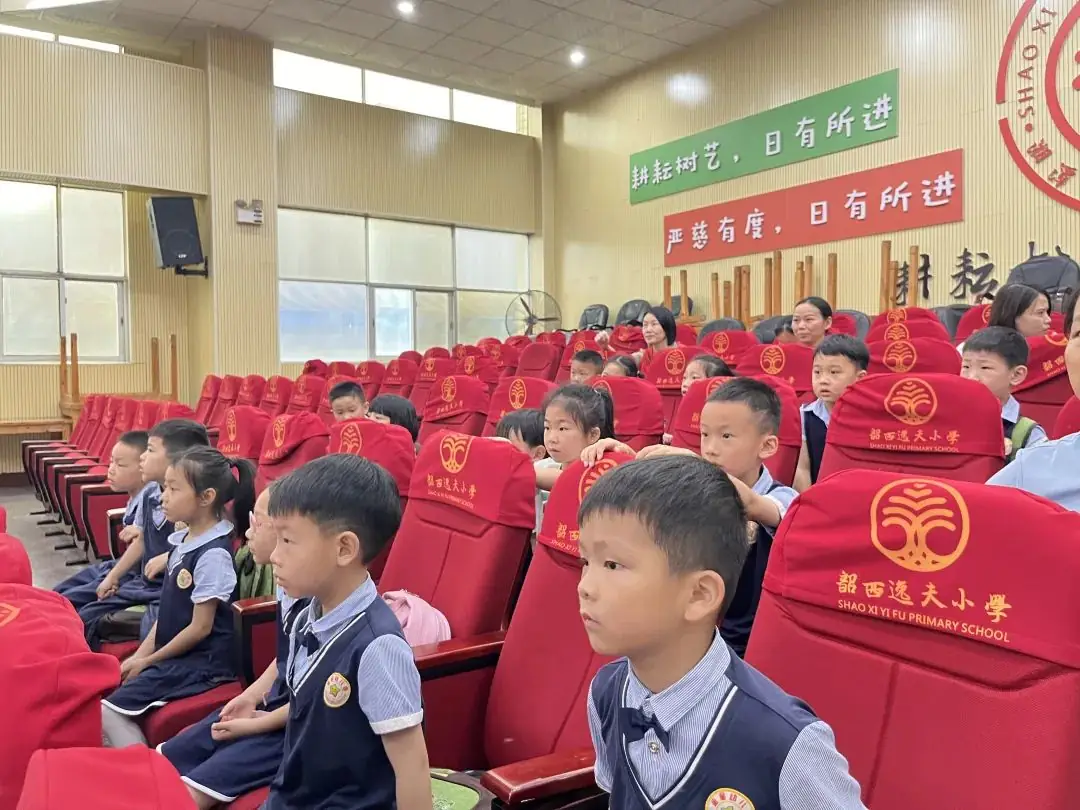 【园所活动】小学初体验 衔接幼成长——金星幼儿园大班幼小衔接之参观小学活动 第9张